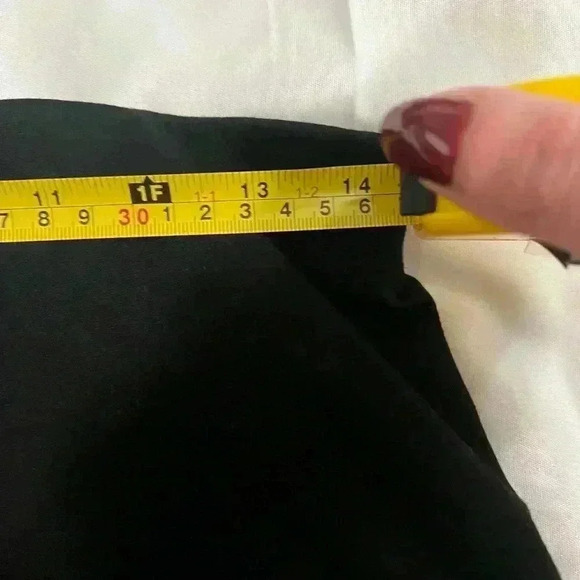 Aritzia Wilfred Sculpt Black Ponte Tube Bodycon Skirt M - Picture 8 of 8